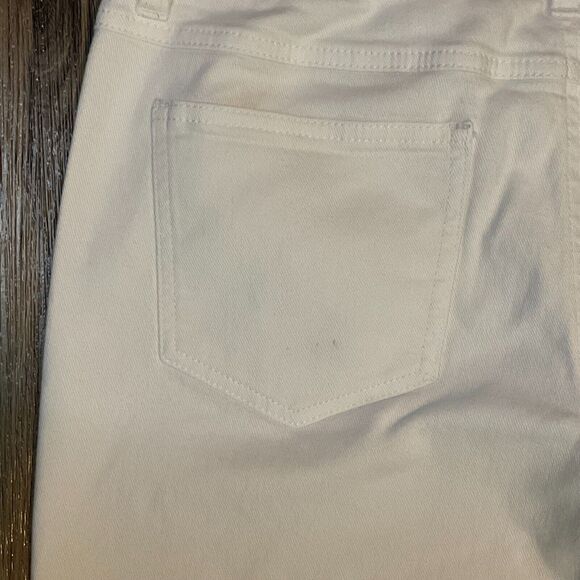 Ann Taylor LOFT White Denim Jeans Embroidery Floral Stretch Straight Leg Size 10 - Picture 7 of 9